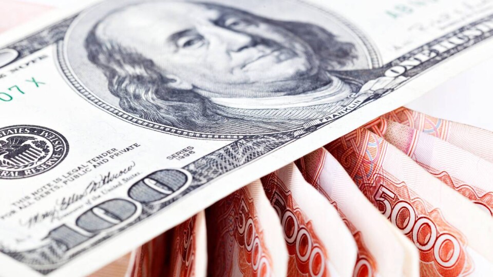 Сколько стоят доллар и рубль в обменниках Казахстана 12 марта