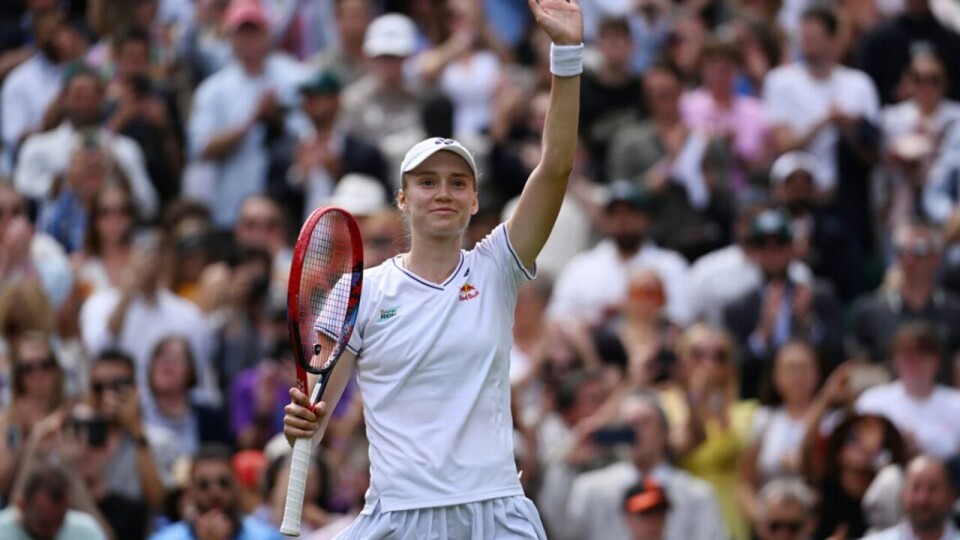 Елена Рыбакина поднялась на второе место в чемпионcкой гонке WTA