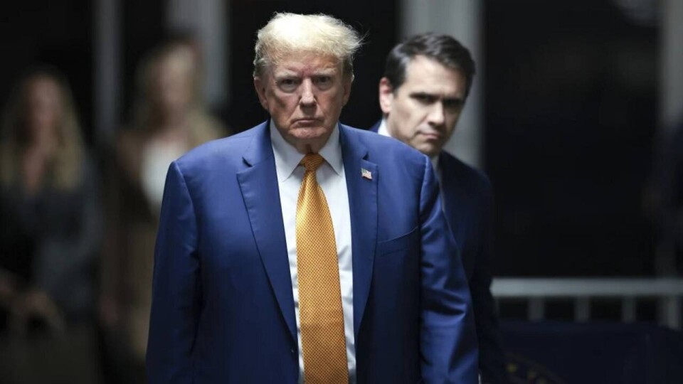 Суд над Трампом отложили на неопределённый срок