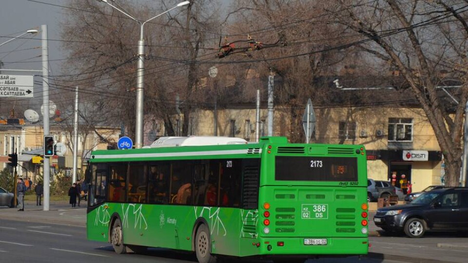Алматинцев предупредили об изменении автобусных маршрутов