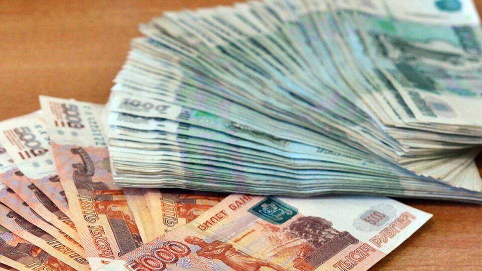 Рубль резко подешевел в обменниках Казахстана на фоне мятежа Пригожина