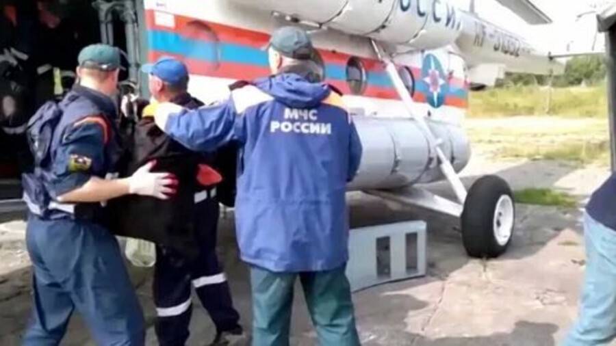 В Курильском озере на Камчатке нашли тела нескольких туристов, погибших при падении вертолёта