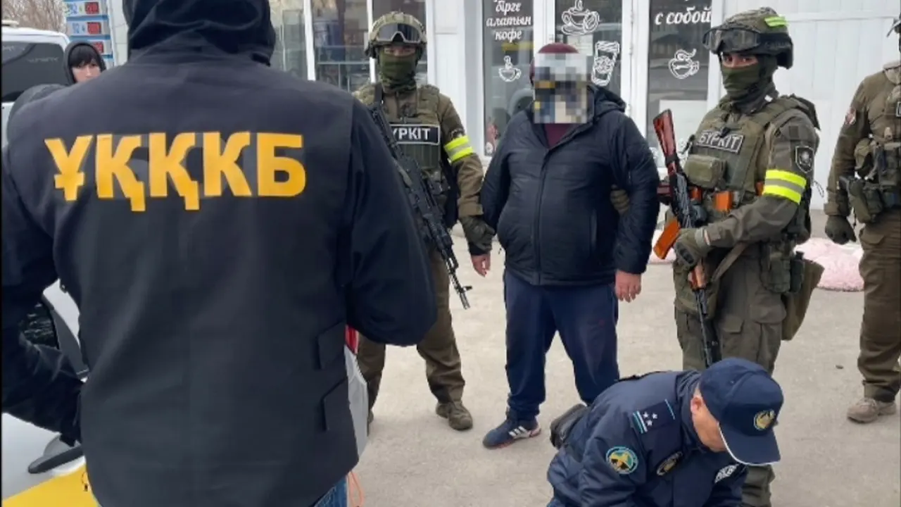 Таксисты-сводники в деле: в Костанайской области разоблачили ОПГ