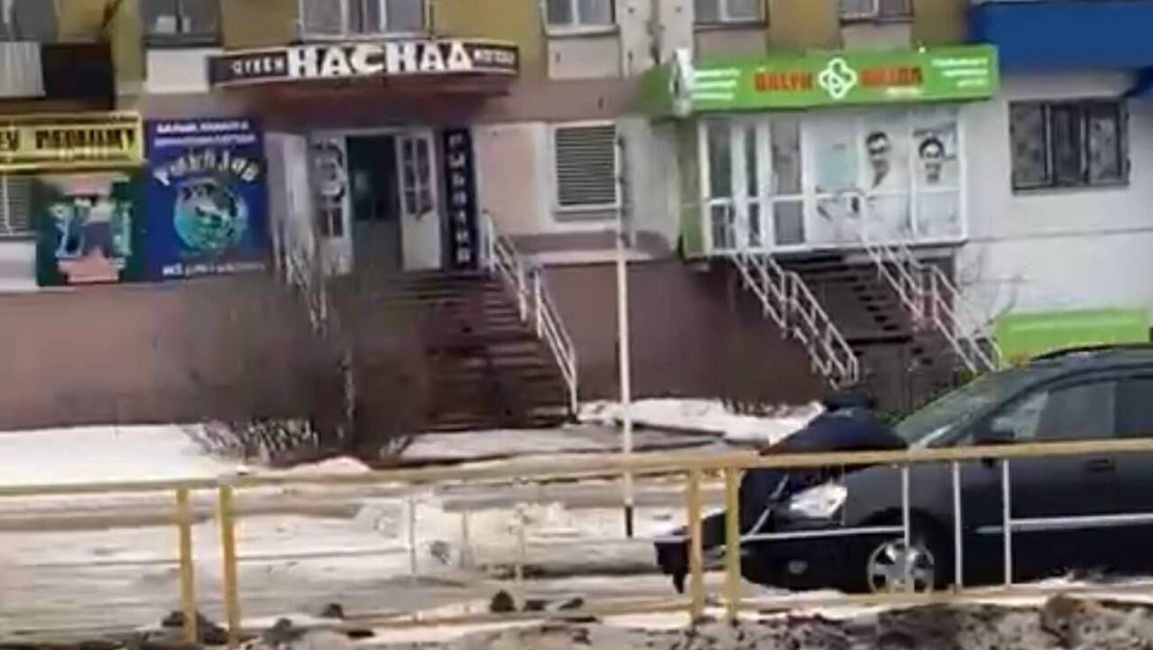 Жителя Рудного наказали за умышленный наезд на полицейского
