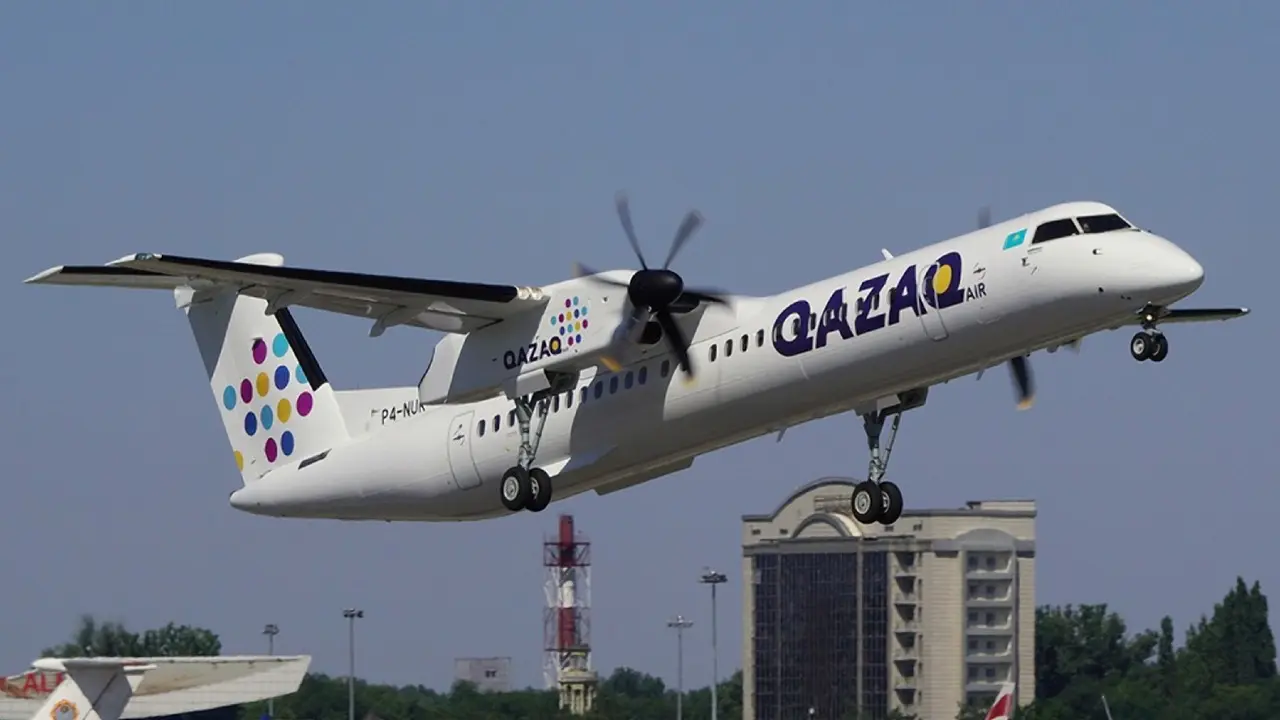  Пилоты авиакомпании Qazaq Air требуют повышения зарплат и других выплат – Минтранспорта
