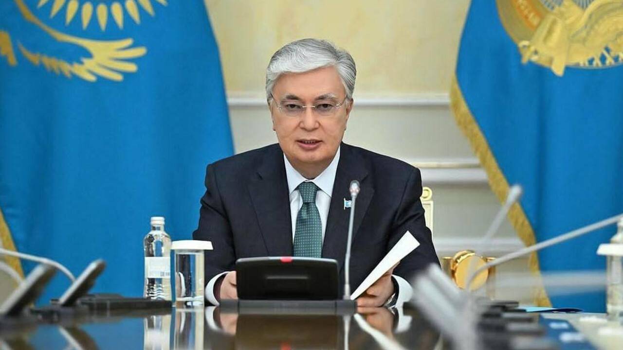 Укрепить экономику и суверенитет: президент дал большое интервью