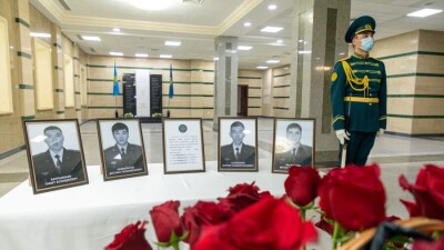 В Алматинской области простились с погибшими при крушении самолёта Ан-26