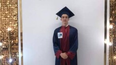 Выпускник из Павлодара набрал максимальные 140 баллов на ЕНТ. Ему подарили MacBook
