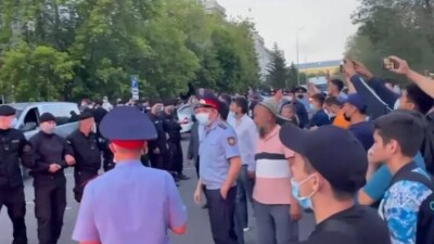 Полиция предотвратила нападение на активисток Feminita в Караганде