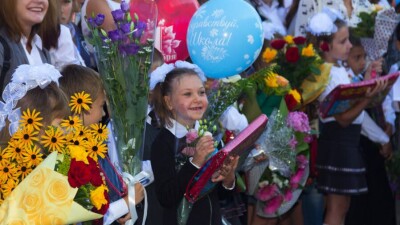 В Антикоррупционной службе напомнили, что дарить подарки учителям запрещено
