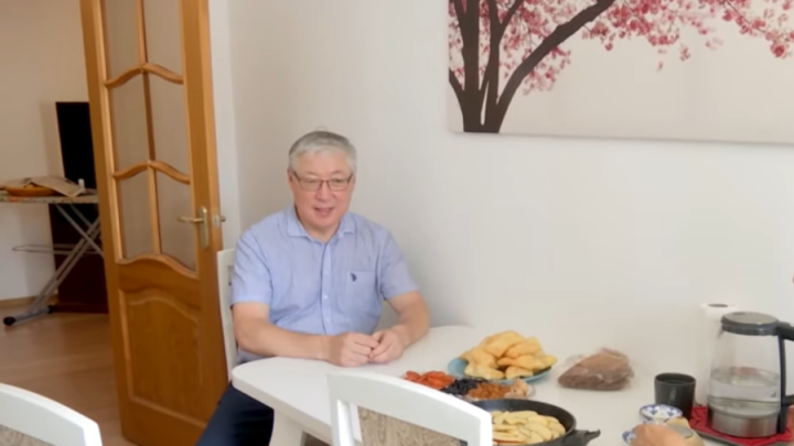 Спорт и семейный отдых дома: депутаты мажилиса рассказали, как проводят каникулы во время карантина