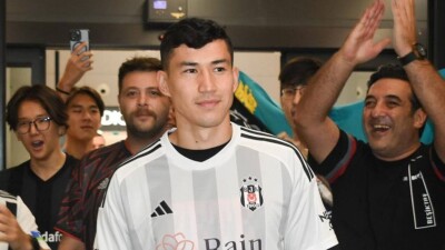 Из ЦСКА в Бешикташ: полузащитник сборной Казахстана по футболу Бахтиёр Зайнутдинов будет играть за турецкий клуб