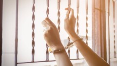 Суд приговорил соцпедагога, похитившую у детдомовцев более 60 млн тенге,  к 7 годам лишения свободы