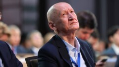 На что тратит деньги фонд "Қазақстан халқына"