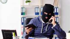 Мошенники придумали новую легенду о смене номера телефона