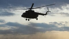 На Камчатке в Курильское озеро упал вертолёт с 16 людьми на борту