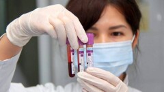 Вирусологи будут получать до 500 тысяч тенге в 2023 году