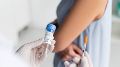 Вакцина против Covid-19 от компании Moderna получила новое название – Spikevax