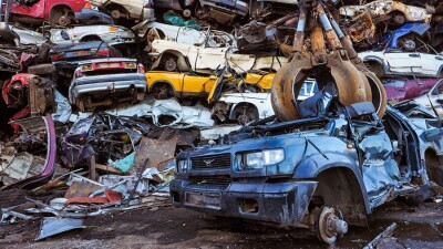 Когда объявят размеры ставок утильсбора на авто и сельхозтехнику, сообщил глава Минэкологии