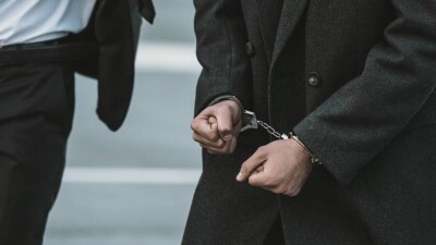 Антикор: Сотрудники госаудита заставляли бухгалтеров продавать ношеные вещи