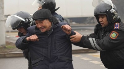 В Талдыкоргане на процессе о пытках во время январских событий нарушали права потерпевших
