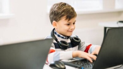 Первоклассники начнут изучать предмет "Цифровая грамотность" с третьей четверти