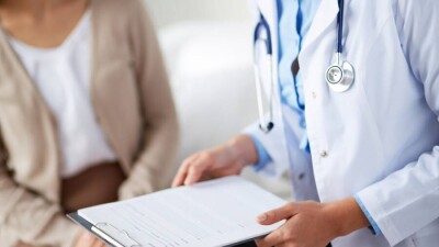 Врач-инфекционист рассказала, почему некоторые люди заражаются Covid-19 трижды