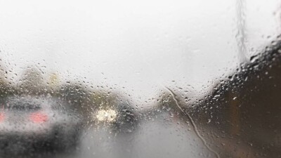 Мокрый снег и сильные дожди: какая погода ожидается в стране 12 сентября