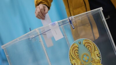 За 6 дней партии Respublica и Байтак создали филиалы в регионах, чтобы участвовать в выборах в маслихаты