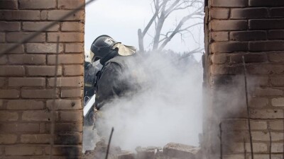 В Костанайской области двое детей погибли в пожаре. Они были одни дома