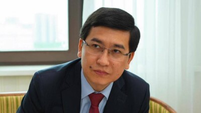 Аймагамбетов: Мы убрали лазейку, когда на вакантную должность директора школы не объявляли конкурс