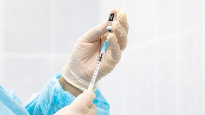 Почему всем казахстанцам разрешили вакцинироваться препаратом Pfizer, объяснил вице-премьер