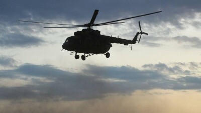 На Камчатке в Курильское озеро упал вертолёт с 16 людьми на борту