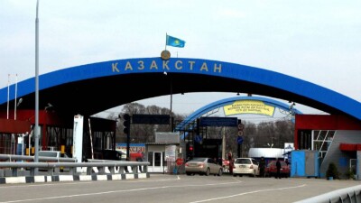 Предприниматели Кыргызстана недовольны усиленным контролем транзитных грузов в Казахстане