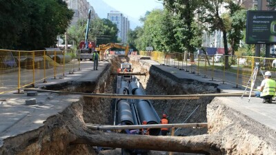 Досаев поручил до конца августа открыть движение по проспекту Гагарина в Алматы