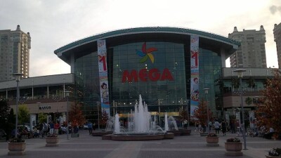 Cреди получивших прививку от Covid-19 в сети ТРЦ Mega разыграют два автомобиля