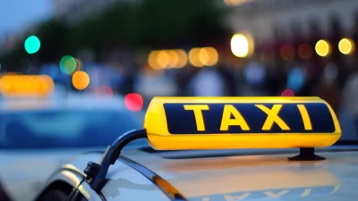 В столице запустили отечественное приложение по заказу такси EasyGO