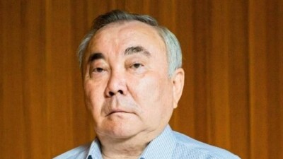 Болат Назарбаев не смог вернуть в собственность авторынок "Барыс"