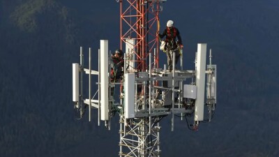 "Пахнет монополией". Минцифры заверяет, что аукцион по 5G, в котором победили госоператоры, прошёл честно