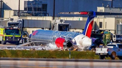 В аэропорту Майами при посадке загорелся самолёт со 126 пассажирами на борту