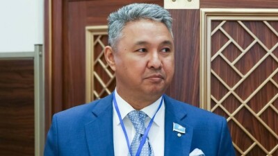Перуашев объяснил, почему "Ак жол" поддерживает Токаева, но не может объединиться с Amanat