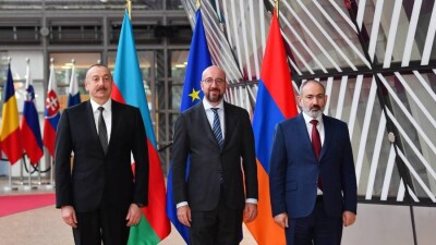 Армения и Азербайджан договорились о запуске комиссии по границе в Карабахе