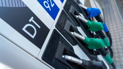 Уровень остатка топлива на ближайших автозаправках теперь можно узнать через Telegram-бот