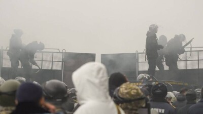 На шесть лет осудили алматинца за хищение оружия во время январских событий