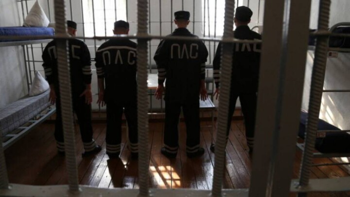 Тюрьмы в Казахстане сильно устарели: в жилых помещениях содержат до 100 человек