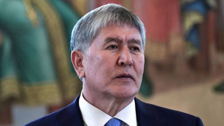 У Алмазбека Атамбаева конфисковали резиденцию, его семью выселяют