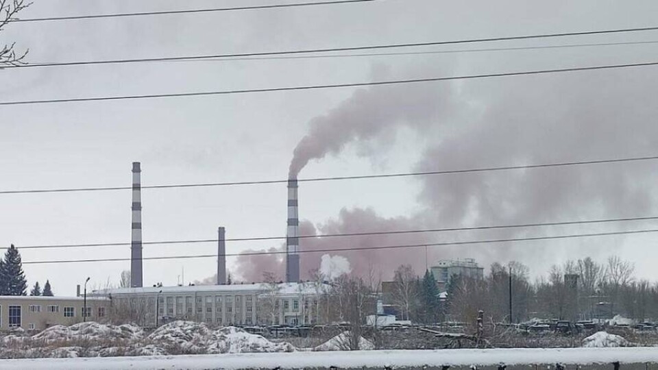 Причину появления розового дыма в Усть-Каменогорске назвали на титано-магниевом комбинате