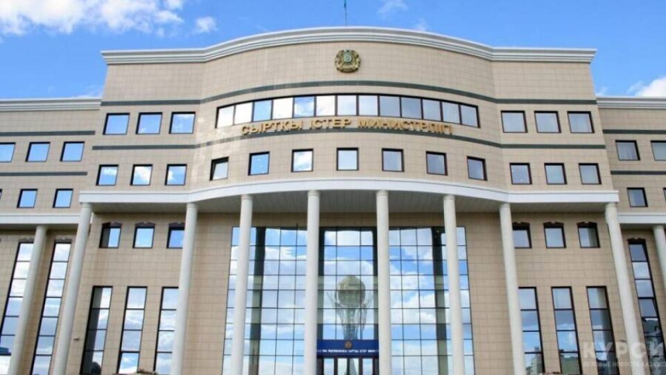 Горы из конины украшали столы на фуршете в посольстве РК в Кыргызстане