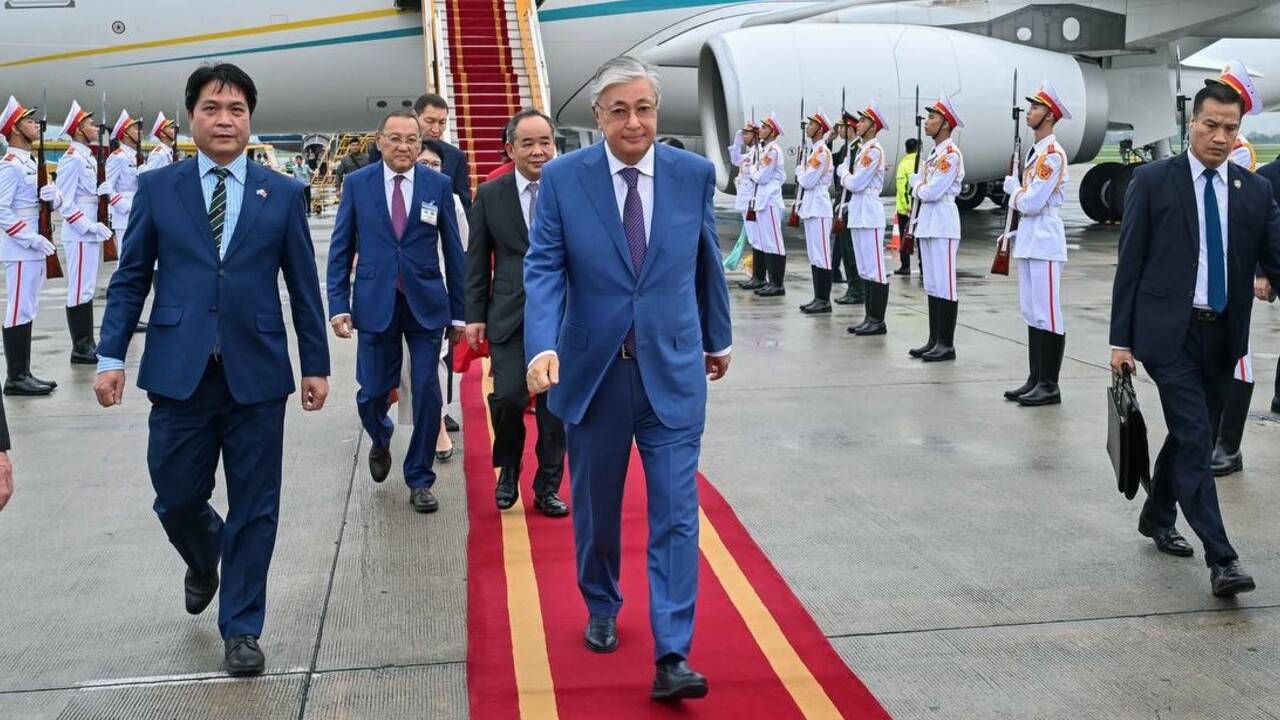 Прибытие Касым-Жомарта Токаева во Вьетнам / Фото пресс-службы Акорды