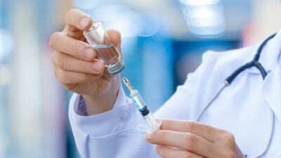 1665 человек привились казахстанской вакциной в первый день